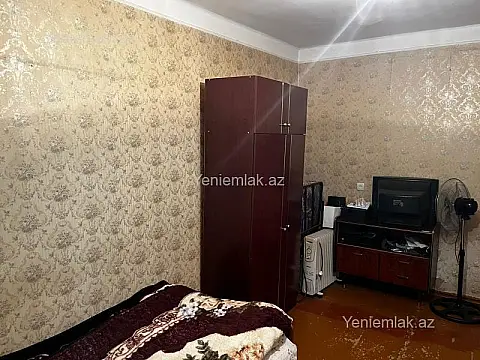 Satılır 1 otaqlı köhnə tikili 40 m²