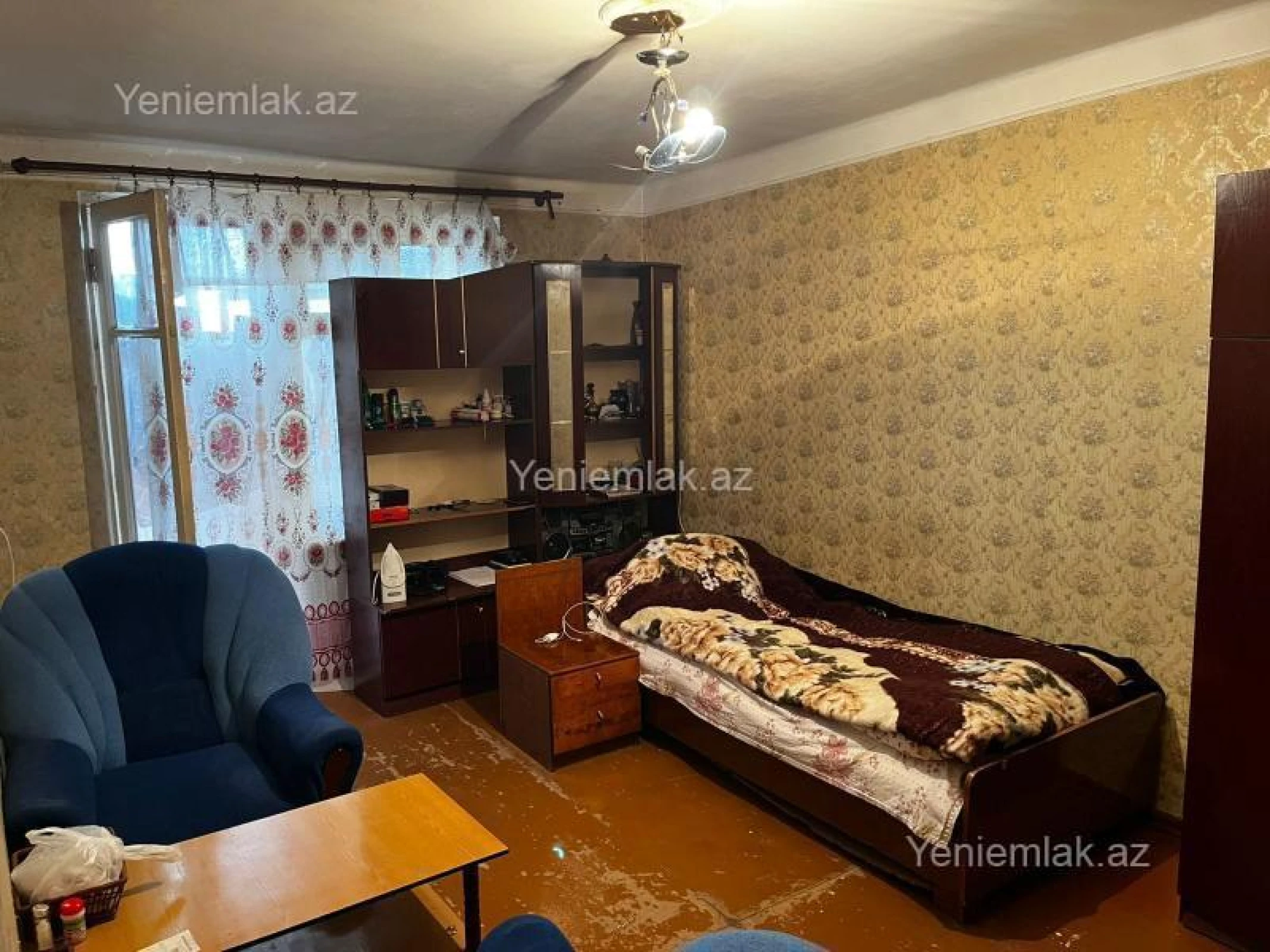 Satılır 1 otaqlı köhnə tikili 40 m²
