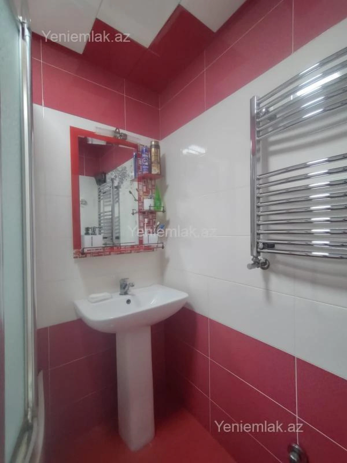 Satılır 2 otaqlı yeni tikili 60 m²