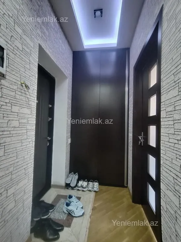 Satılır 2 otaqlı yeni tikili 60 m²