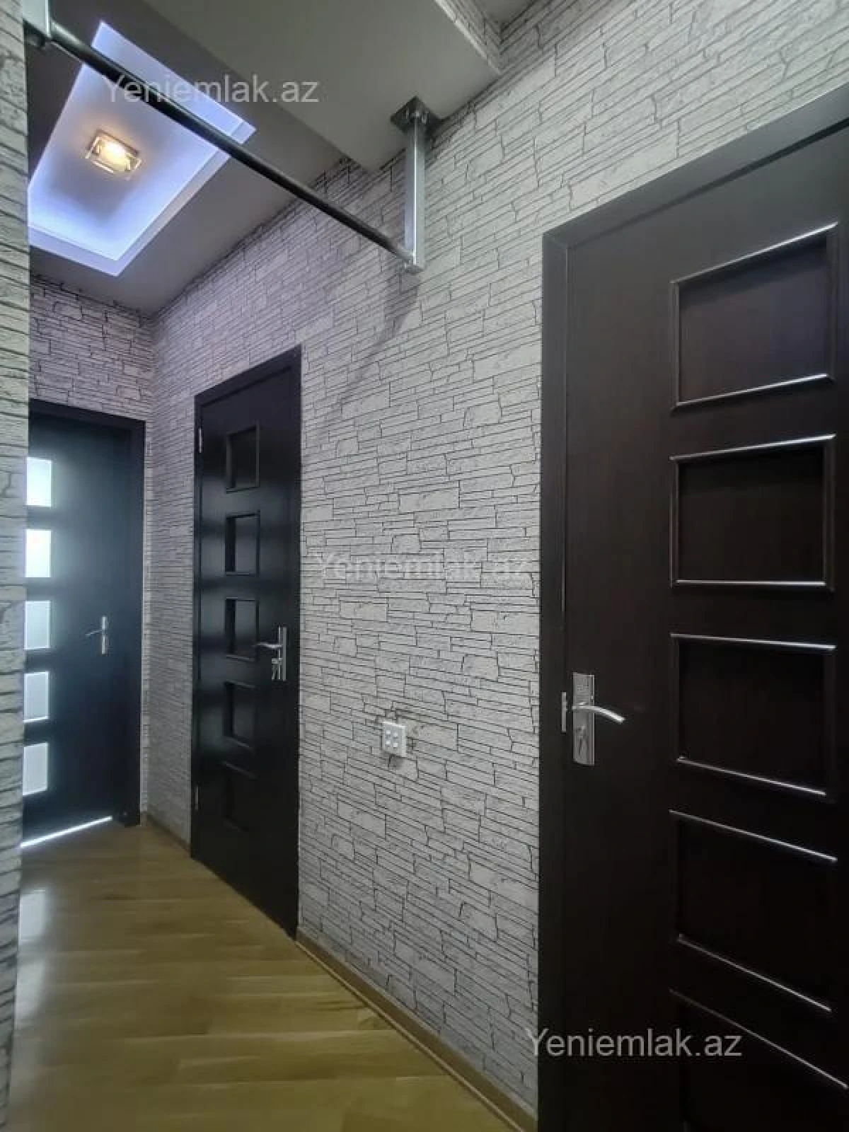 Satılır 2 otaqlı yeni tikili 60 m²