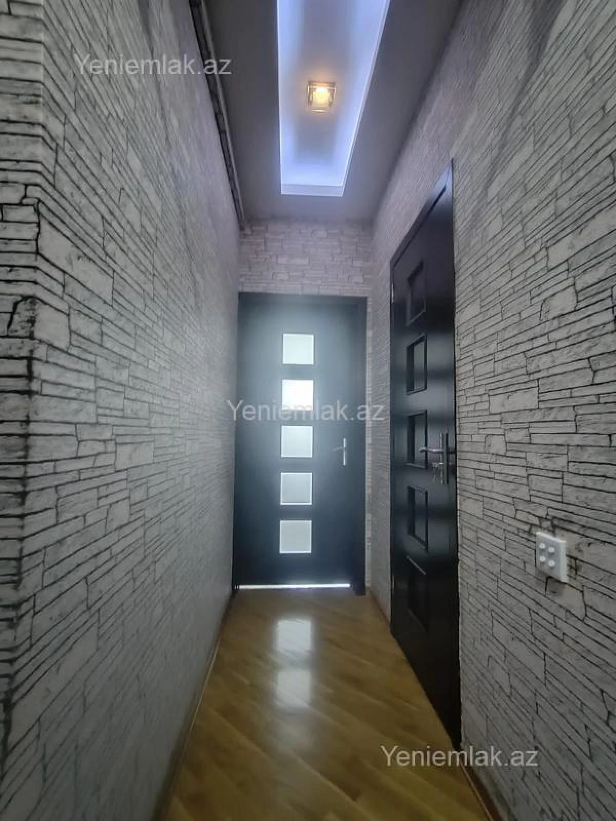 Satılır 2 otaqlı yeni tikili 60 m²