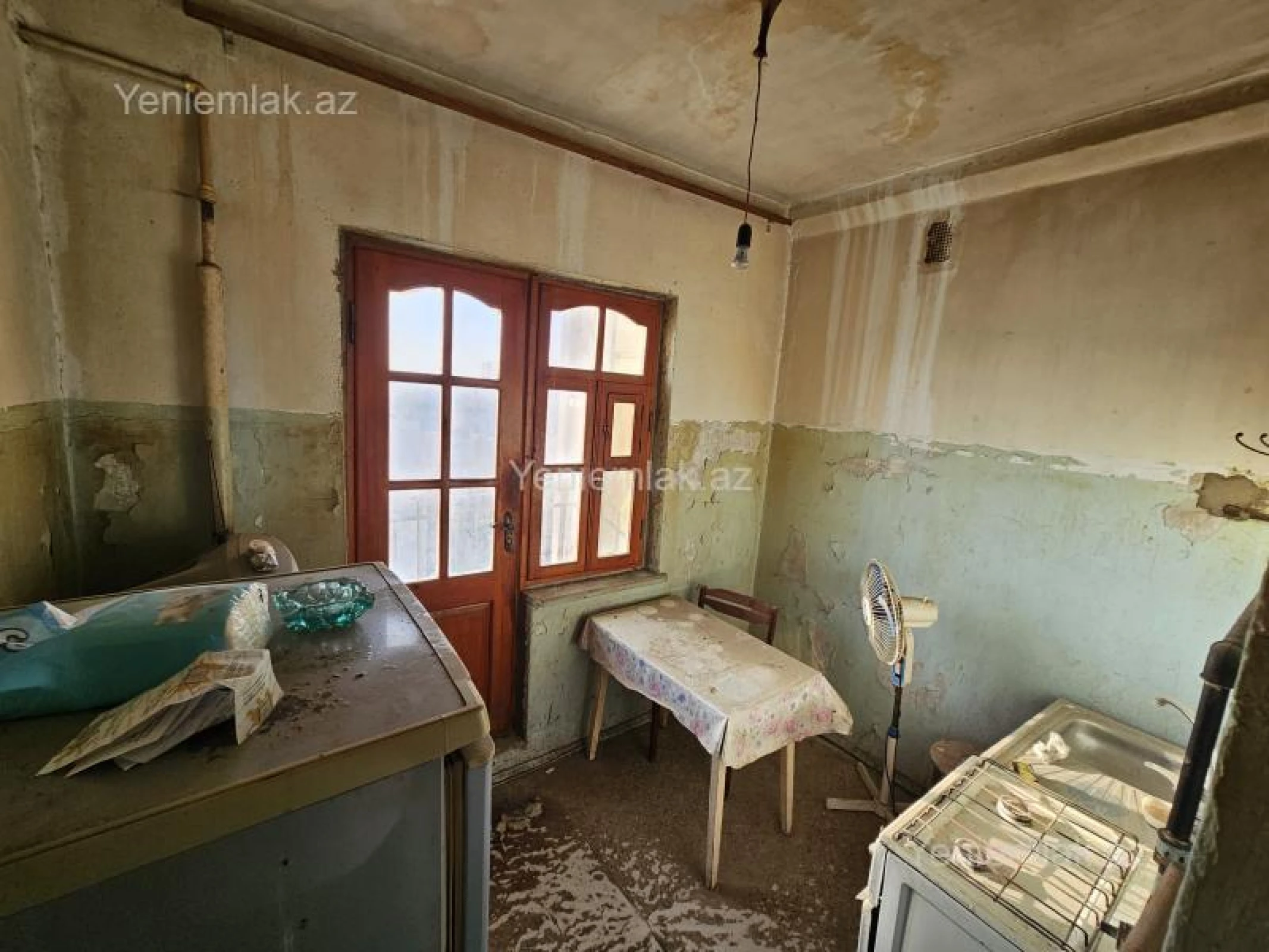 Satılır 1 otaqlı köhnə tikili 35 m²