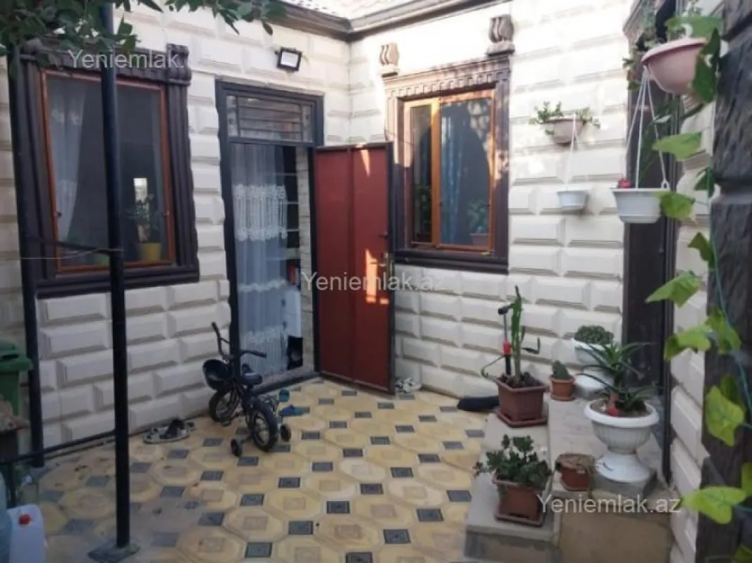 Satılır 3 otaqlı həyət evi 70 m²