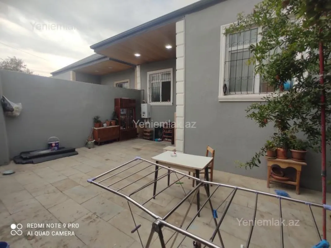 Satılır 3 otaqlı həyət evi 100 m²