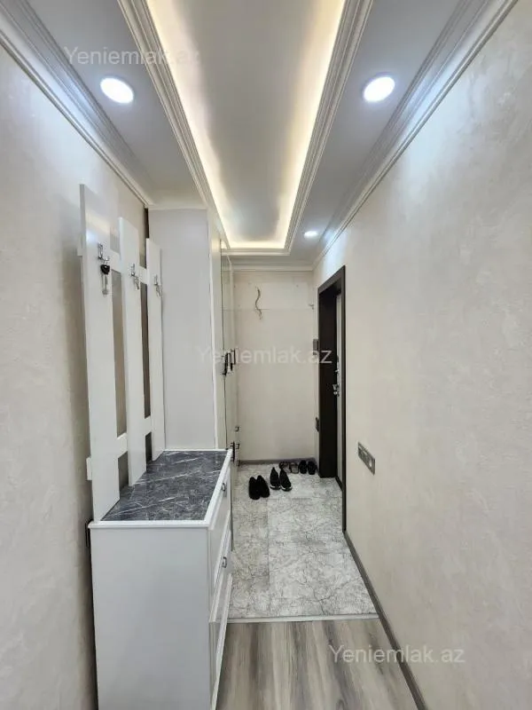 Satılır 5 otaqlı köhnə tikili 110 m²