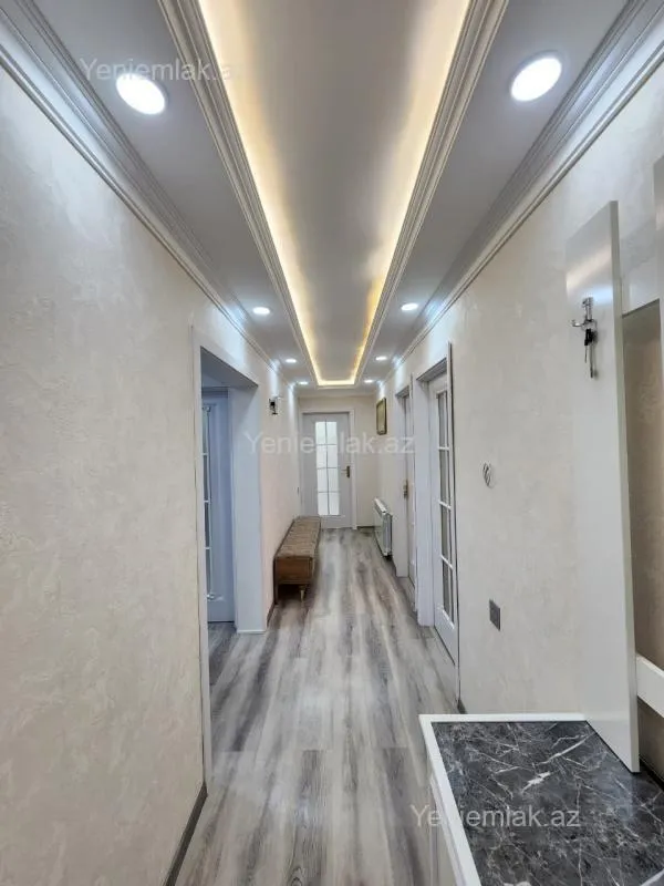 Satılır 5 otaqlı köhnə tikili 110 m²