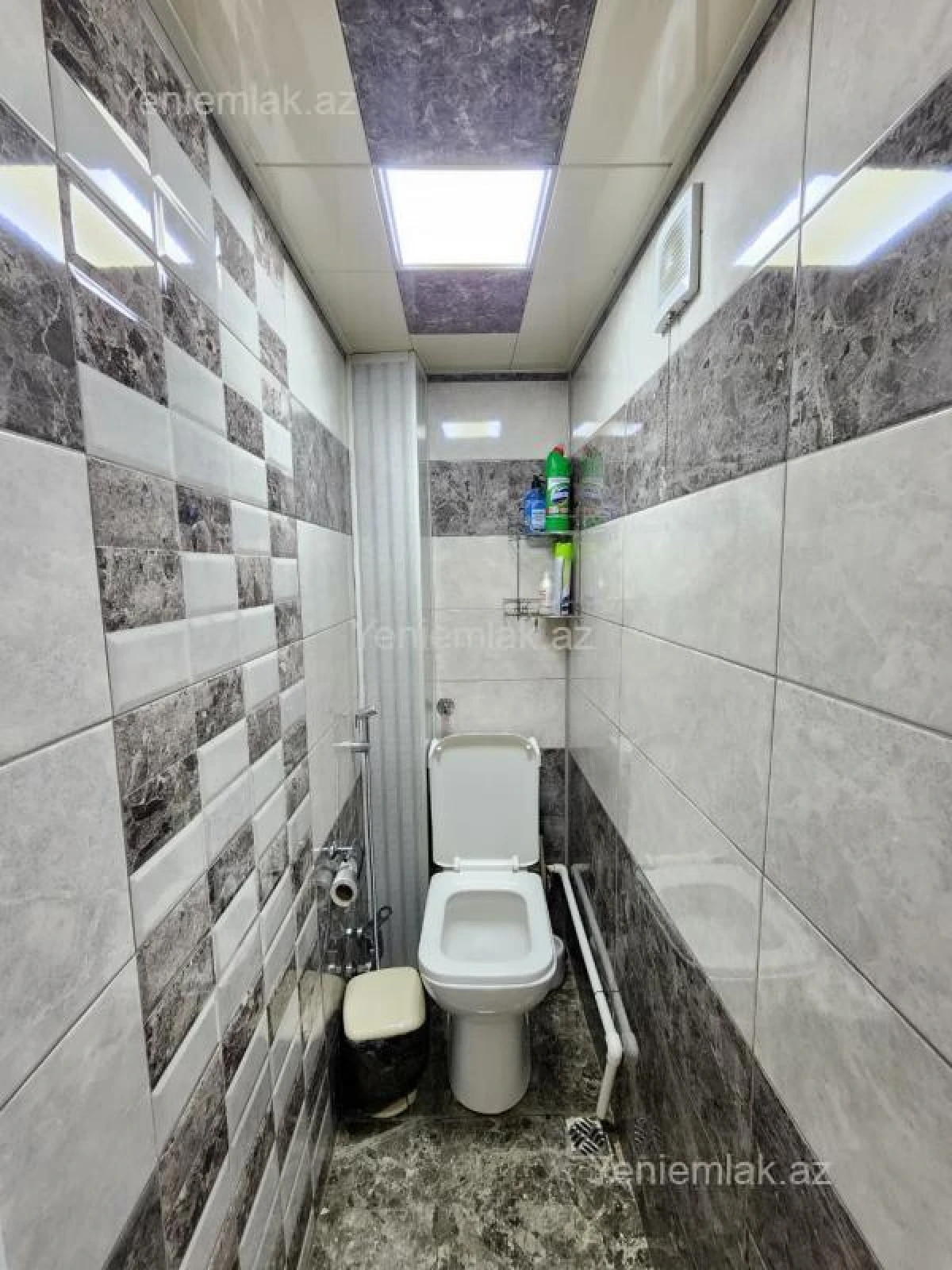 Satılır 5 otaqlı köhnə tikili 110 m²