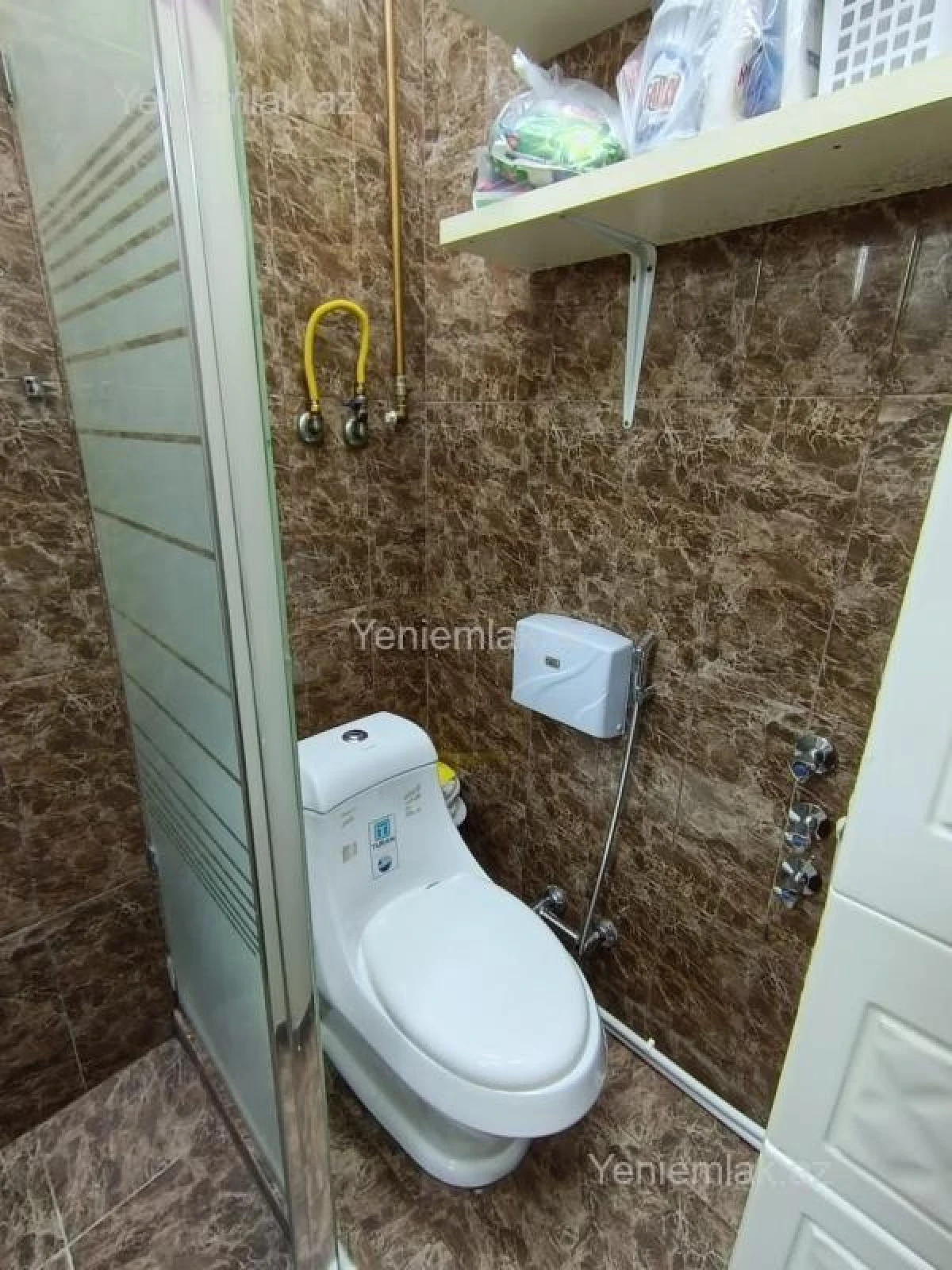Satılır 2 otaqlı köhnə tikili 56 m²