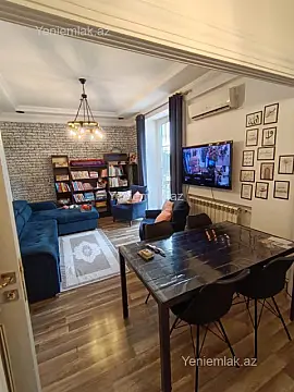 Satılır 2 otaqlı köhnə tikili 56 m²