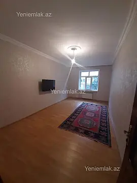 Satılır 4 otaqlı köhnə tikili 100 m²