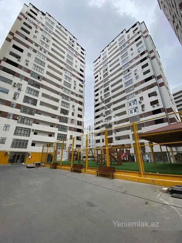 Satılır 3 otaqlı yeni tikili 127 m²