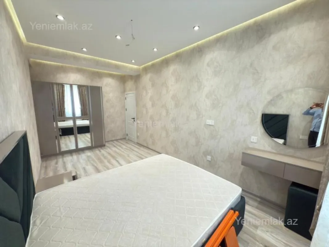 Satılır 2 otaqlı yeni tikili 77 m²