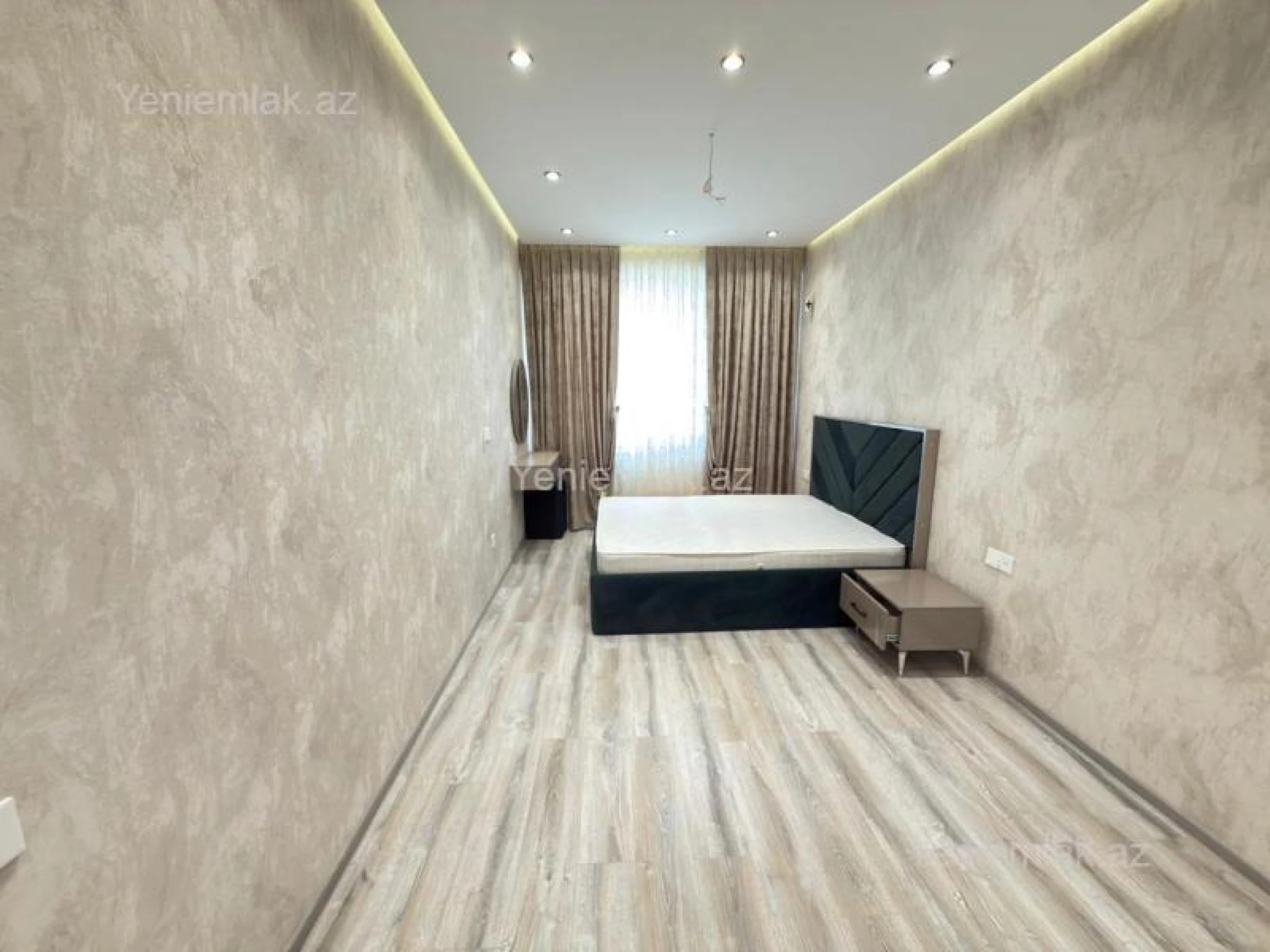 Satılır 2 otaqlı yeni tikili 77 m²