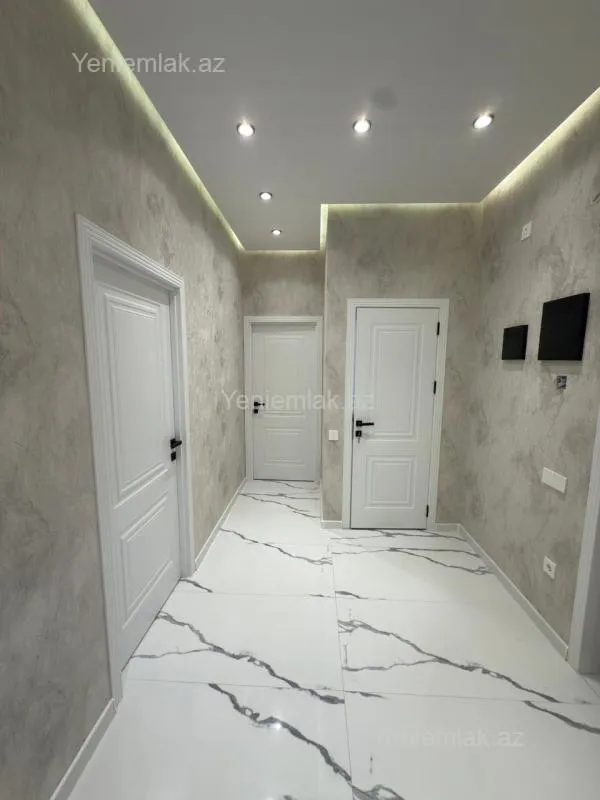 Satılır 2 otaqlı yeni tikili 77 m²
