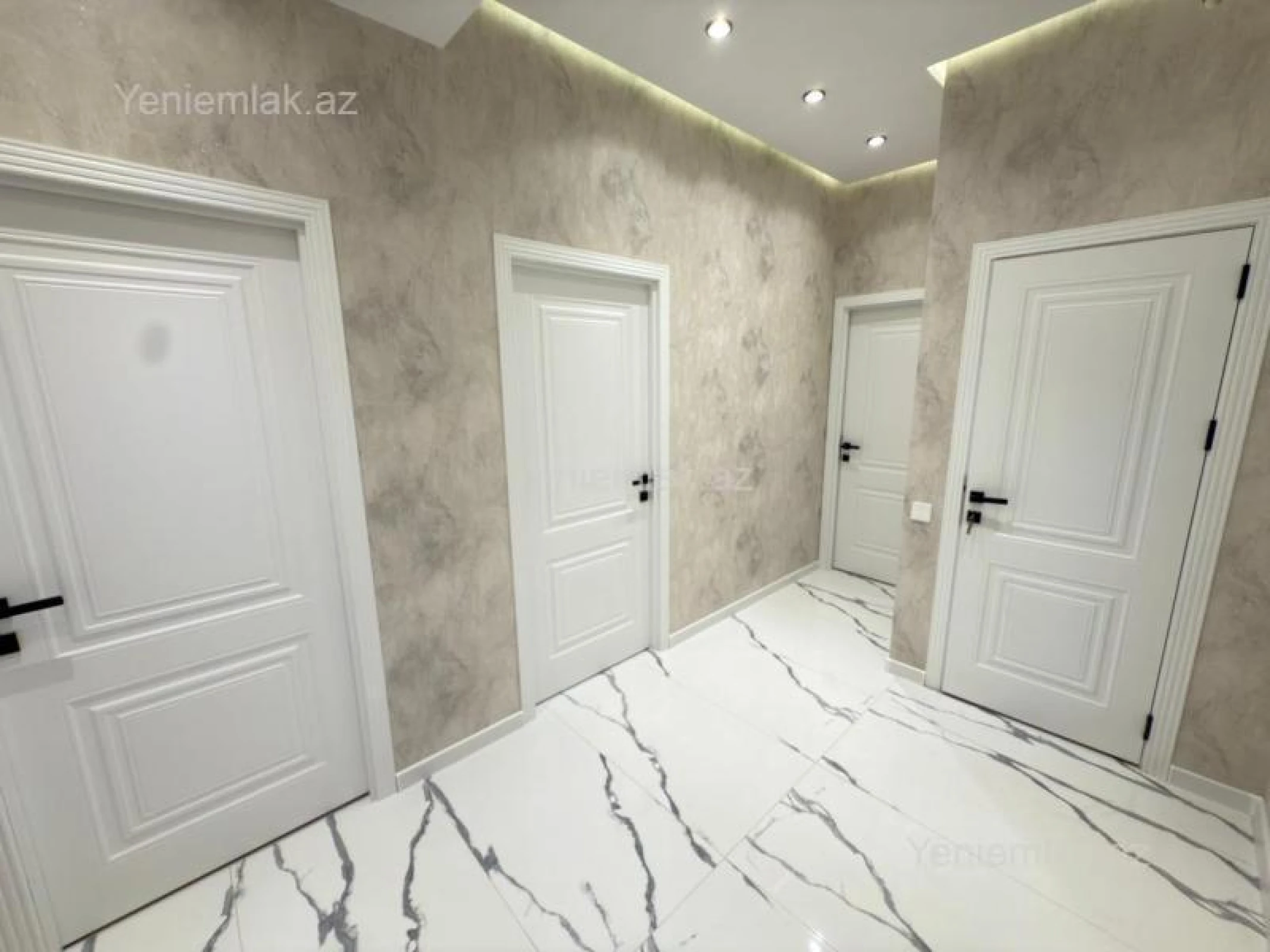 Satılır 2 otaqlı yeni tikili 77 m²