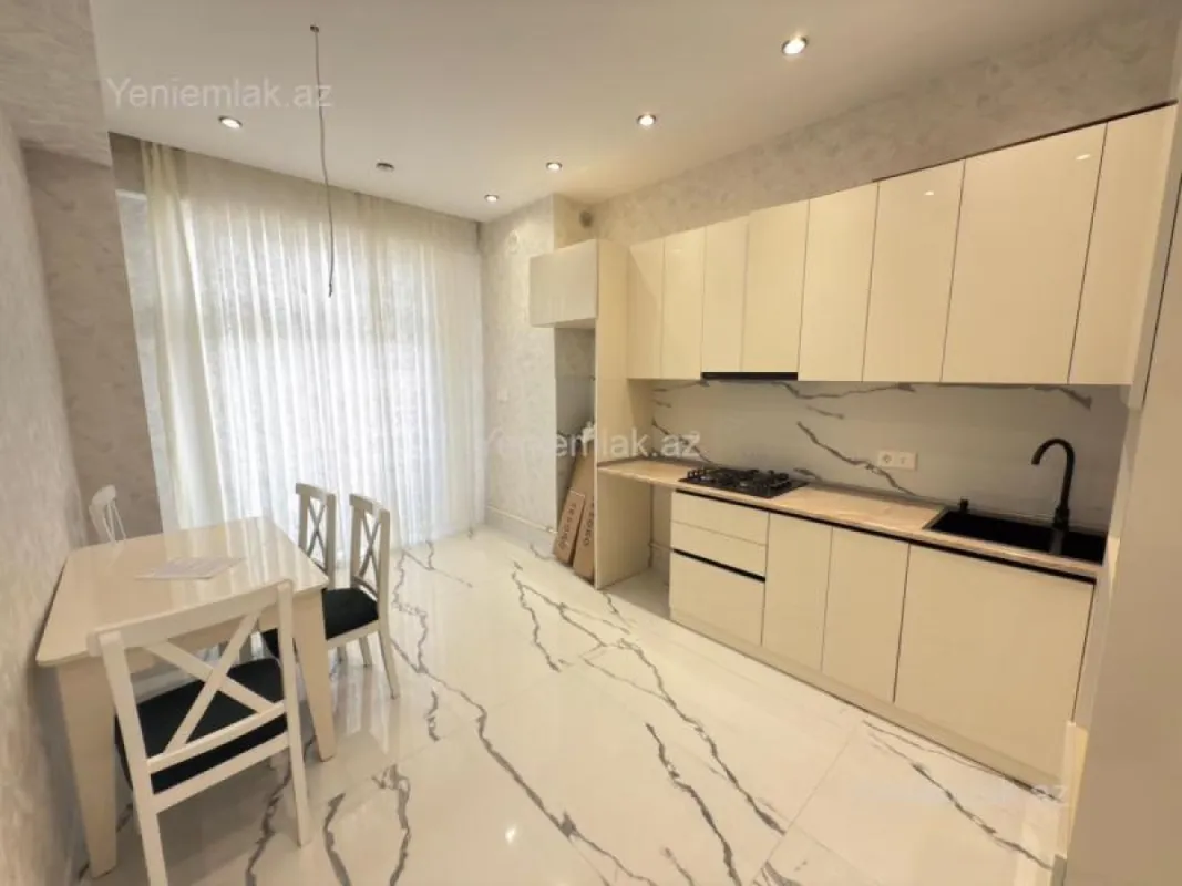 Satılır 2 otaqlı yeni tikili 77 m²