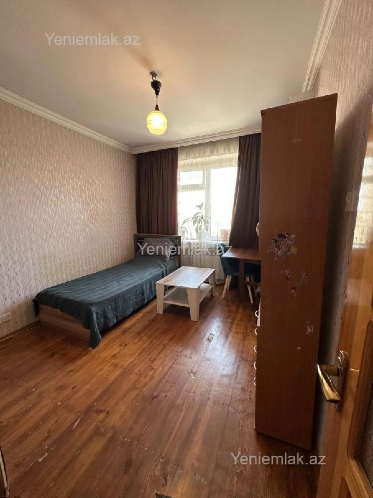 Satılır 3 otaqlı köhnə tikili 80 m²