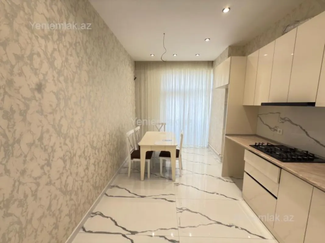 Satılır 2 otaqlı yeni tikili 80 m²