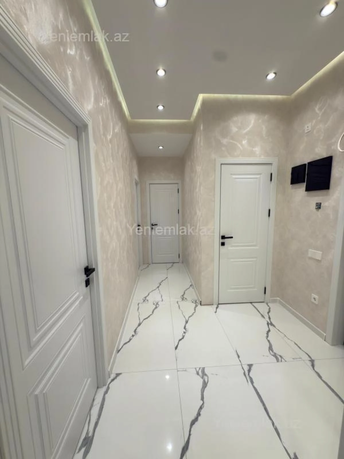 Satılır 2 otaqlı yeni tikili 80 m²