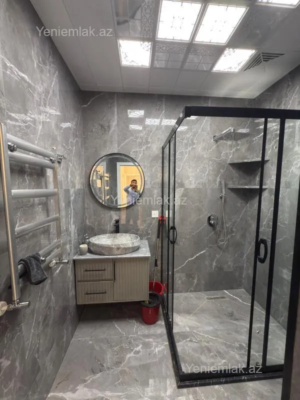 Satılır 2 otaqlı yeni tikili 80 m²