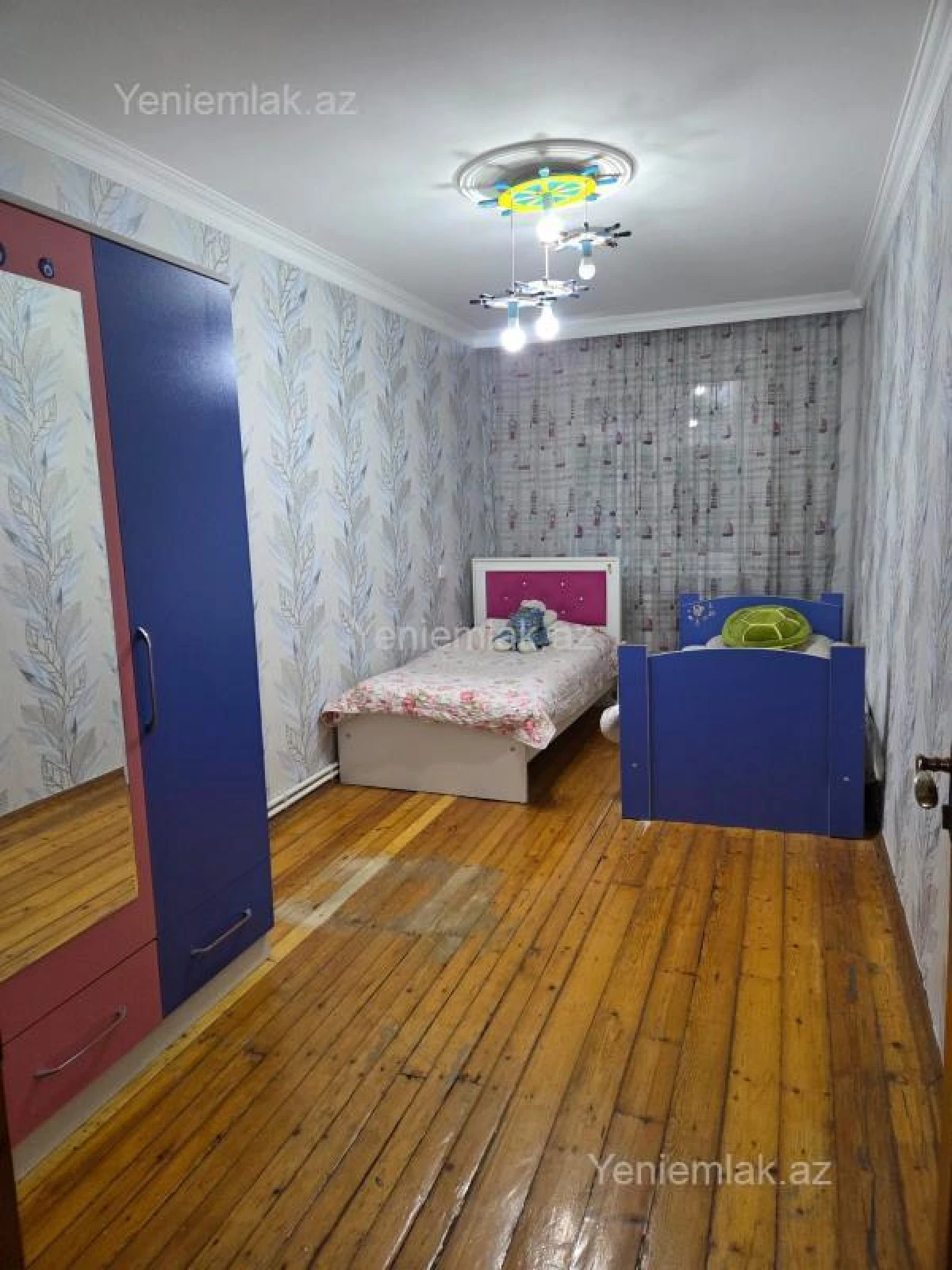 Satılır 3 otaqlı köhnə tikili 76 m²