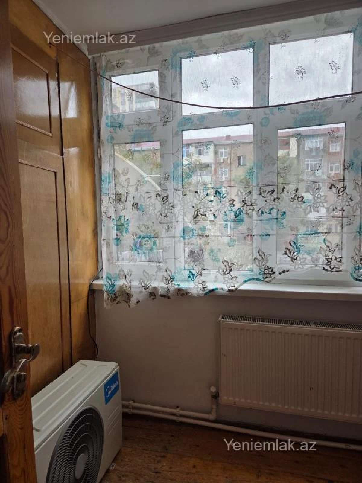 Satılır 3 otaqlı köhnə tikili 76 m²