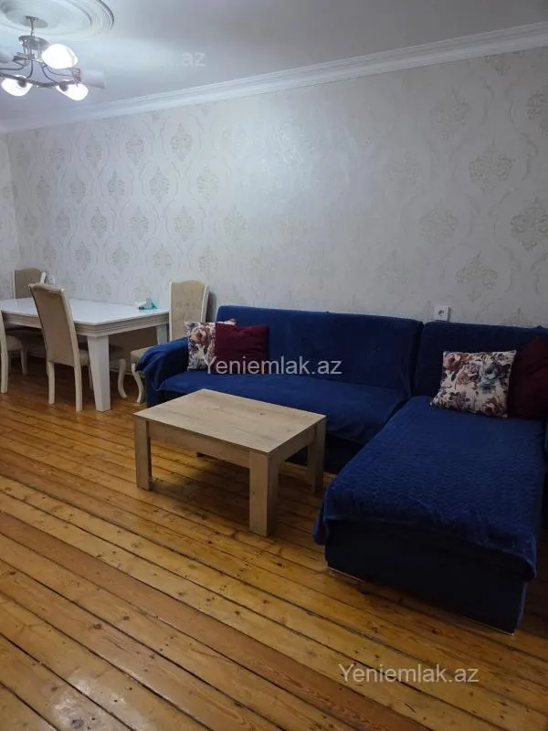 Satılır 3 otaqlı köhnə tikili 76 m²