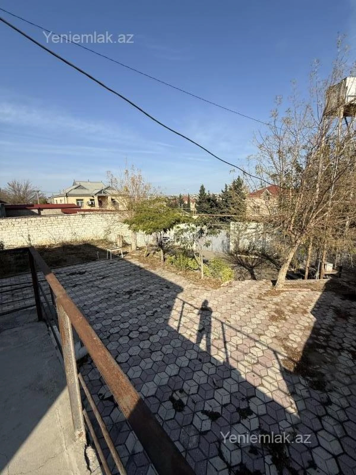 Satılır 7 otaqlı həyət evi 200 m²