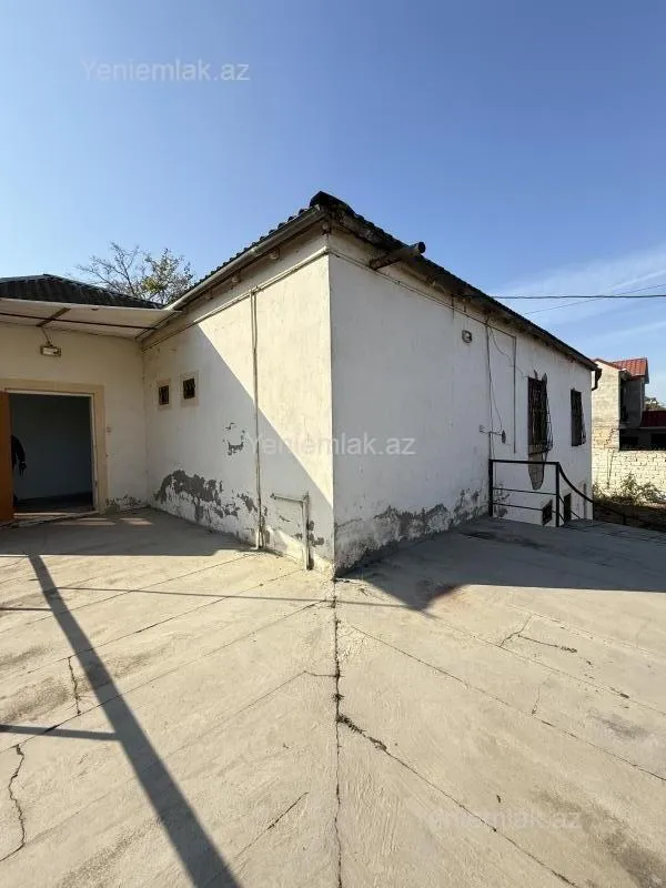 Satılır 7 otaqlı həyət evi 200 m²