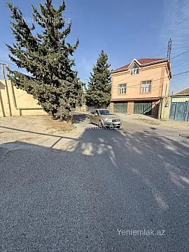 Satılır 7 otaqlı həyət evi 200 m²