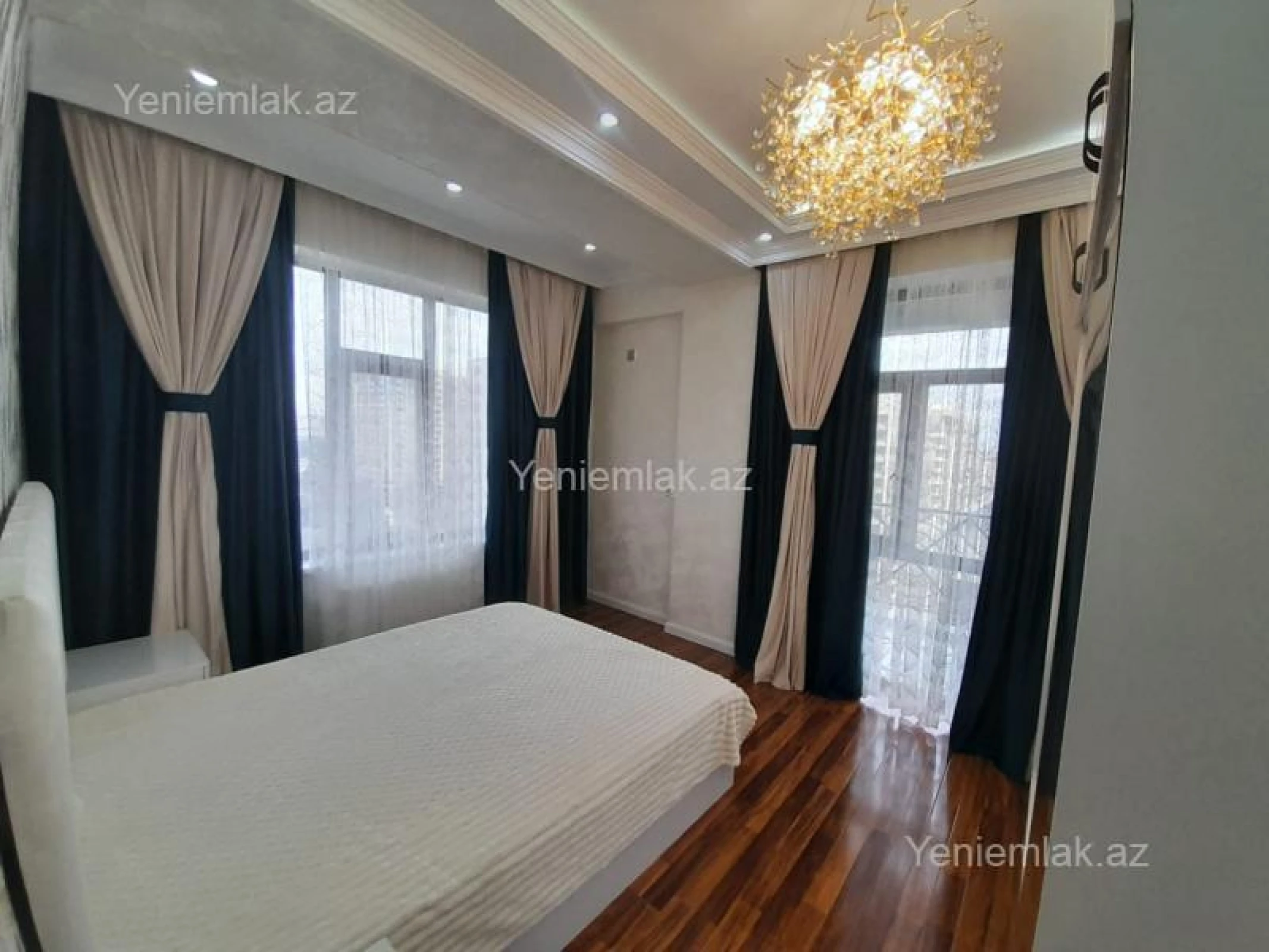 Satılır 3 otaqlı yeni tikili 80 m²