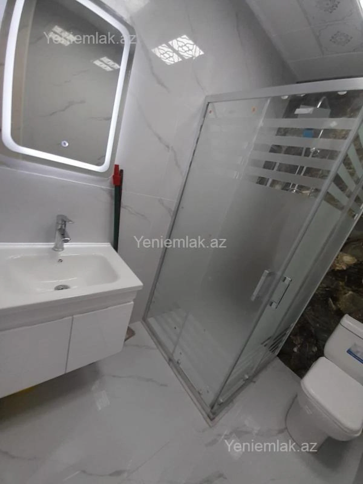 Satılır 3 otaqlı yeni tikili 80 m²