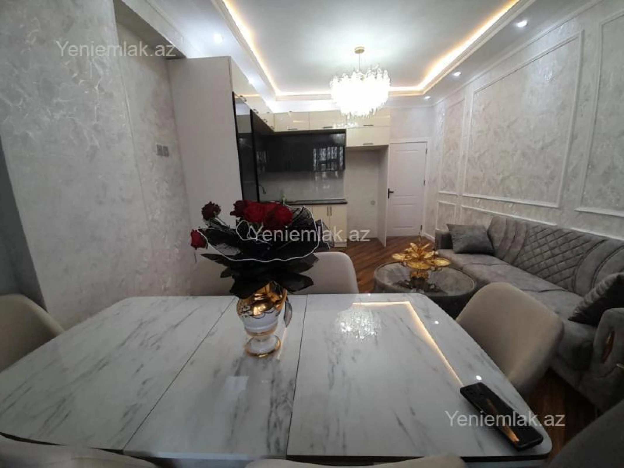 Satılır 3 otaqlı yeni tikili 80 m²