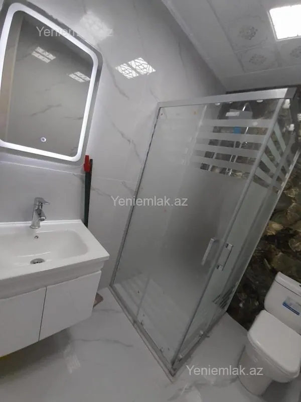 Satılır 3 otaqlı yeni tikili 80 m²