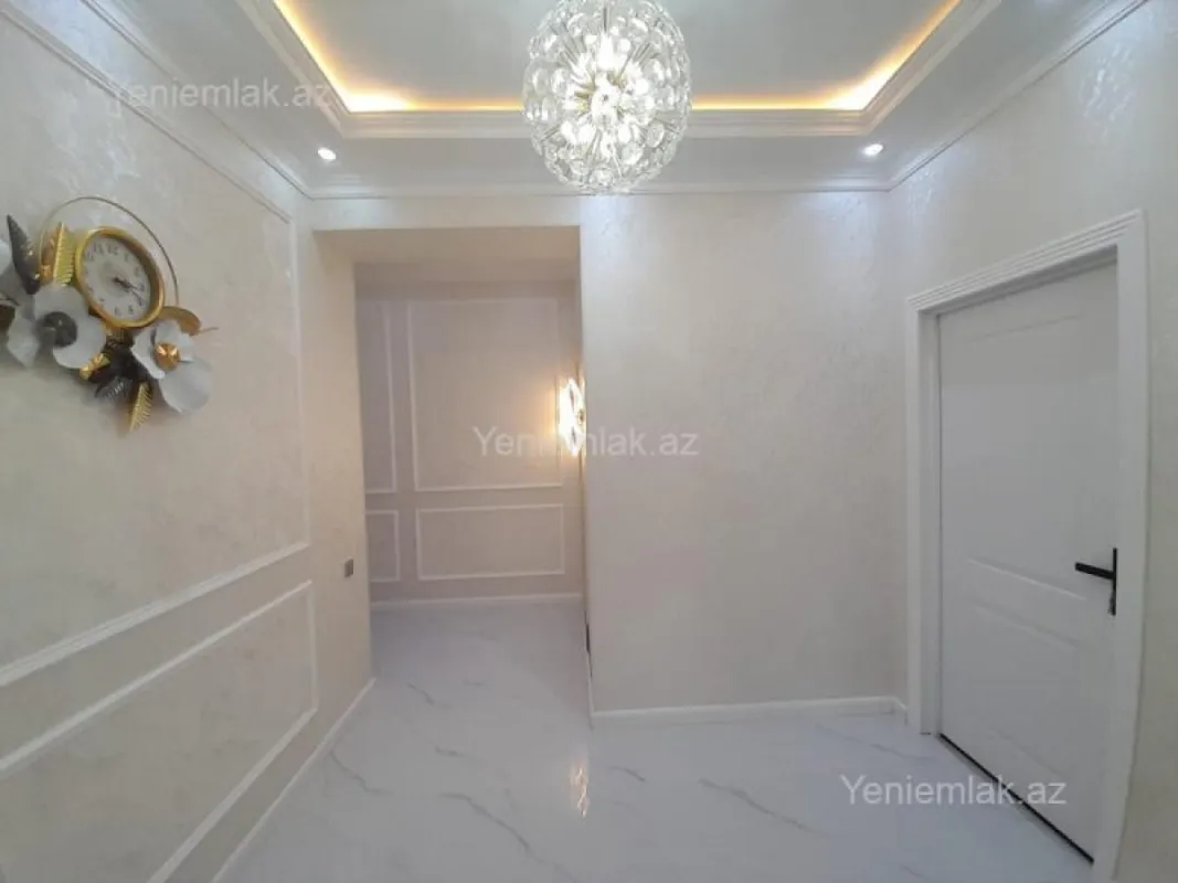 Satılır 3 otaqlı yeni tikili 80 m²