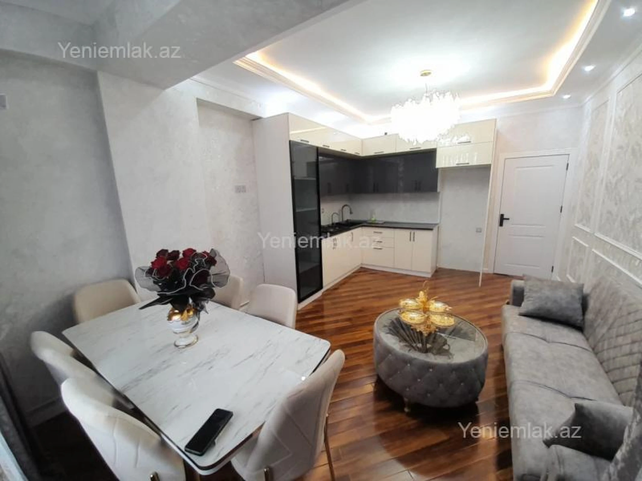 Satılır 3 otaqlı yeni tikili 80 m²