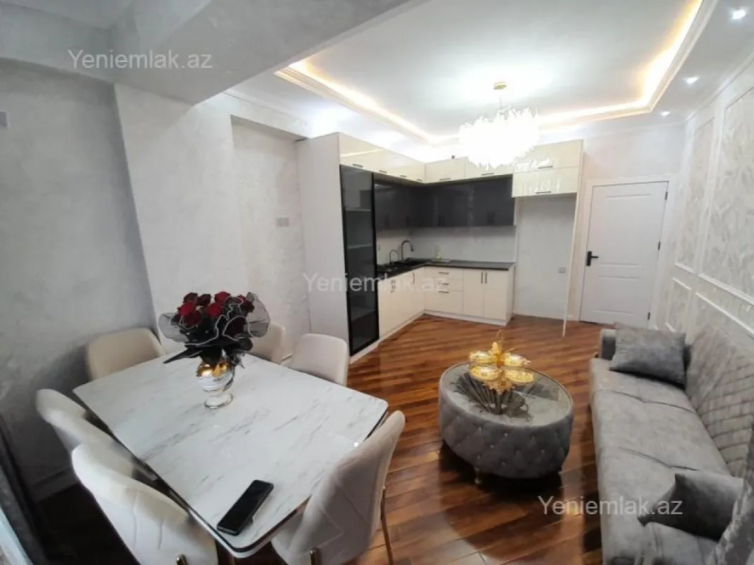 Satılır 3 otaqlı yeni tikili 80 m²