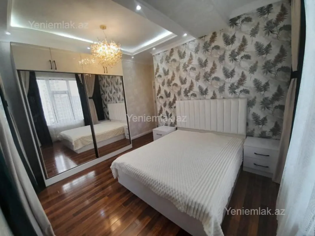 Satılır 3 otaqlı yeni tikili 80 m²