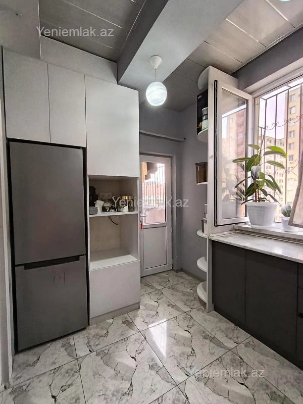 Satılır 3 otaqlı yeni tikili 67 m²