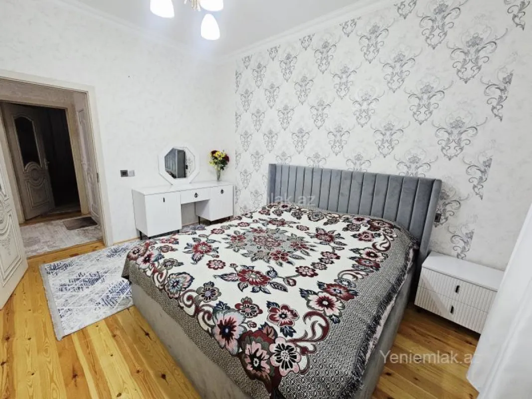 Satılır 4 otaqlı həyət evi 120 m²