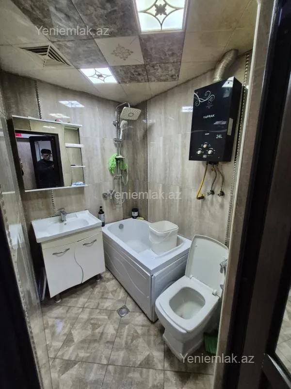 Satılır 2 otaqlı köhnə tikili 47 m²