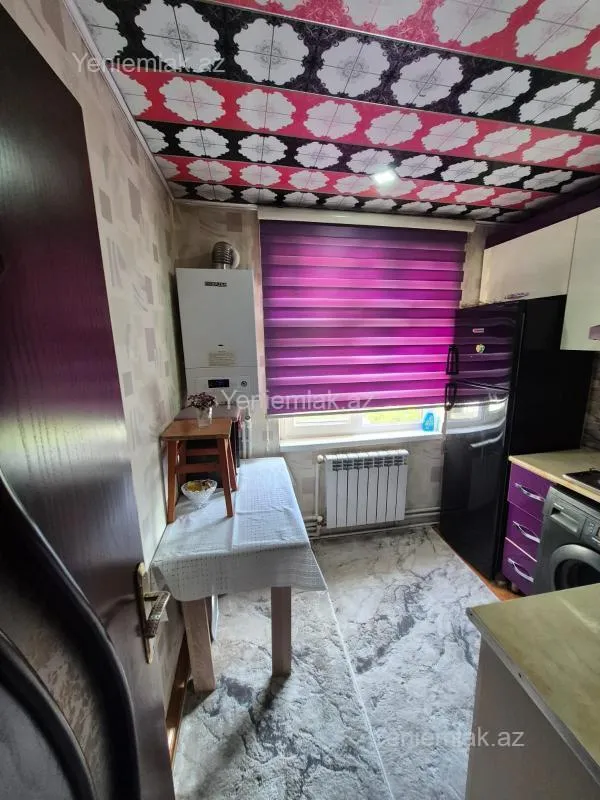 Satılır 2 otaqlı köhnə tikili 47 m²