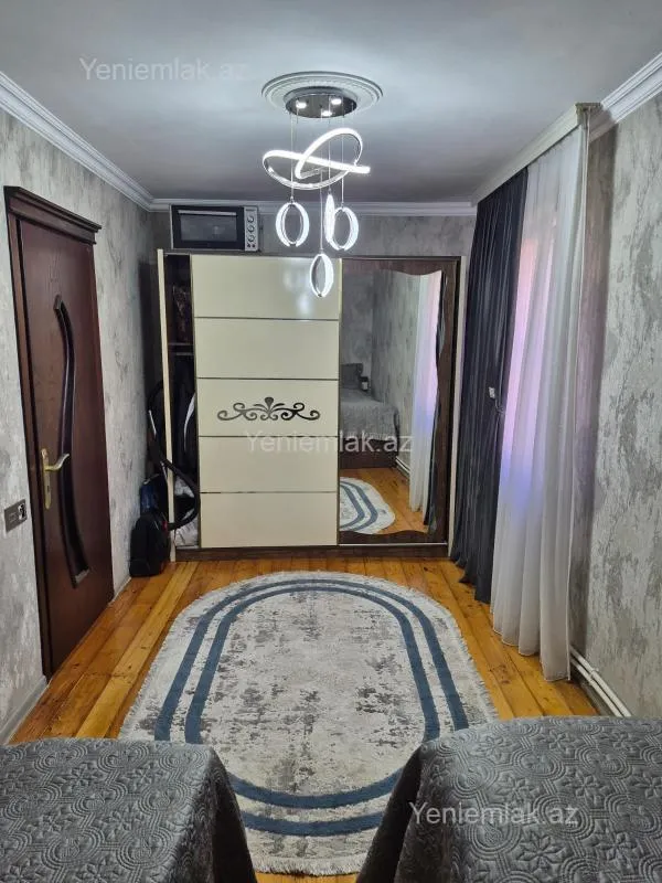 Satılır 2 otaqlı köhnə tikili 47 m²