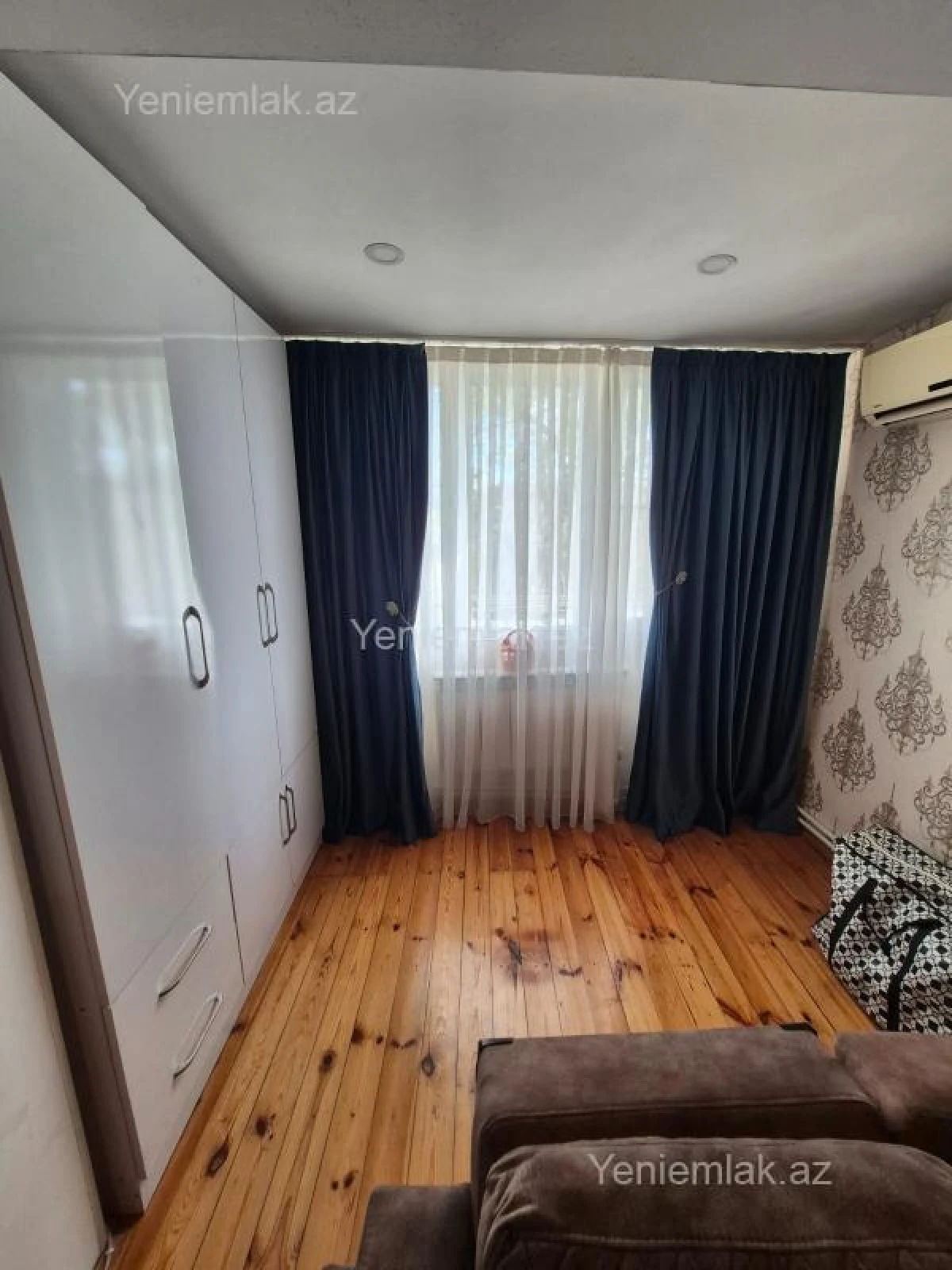 Satılır 2 otaqlı köhnə tikili 47 m²