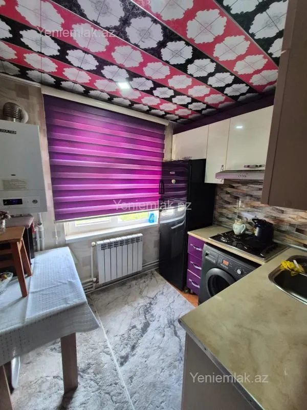 Satılır 2 otaqlı köhnə tikili 47 m²