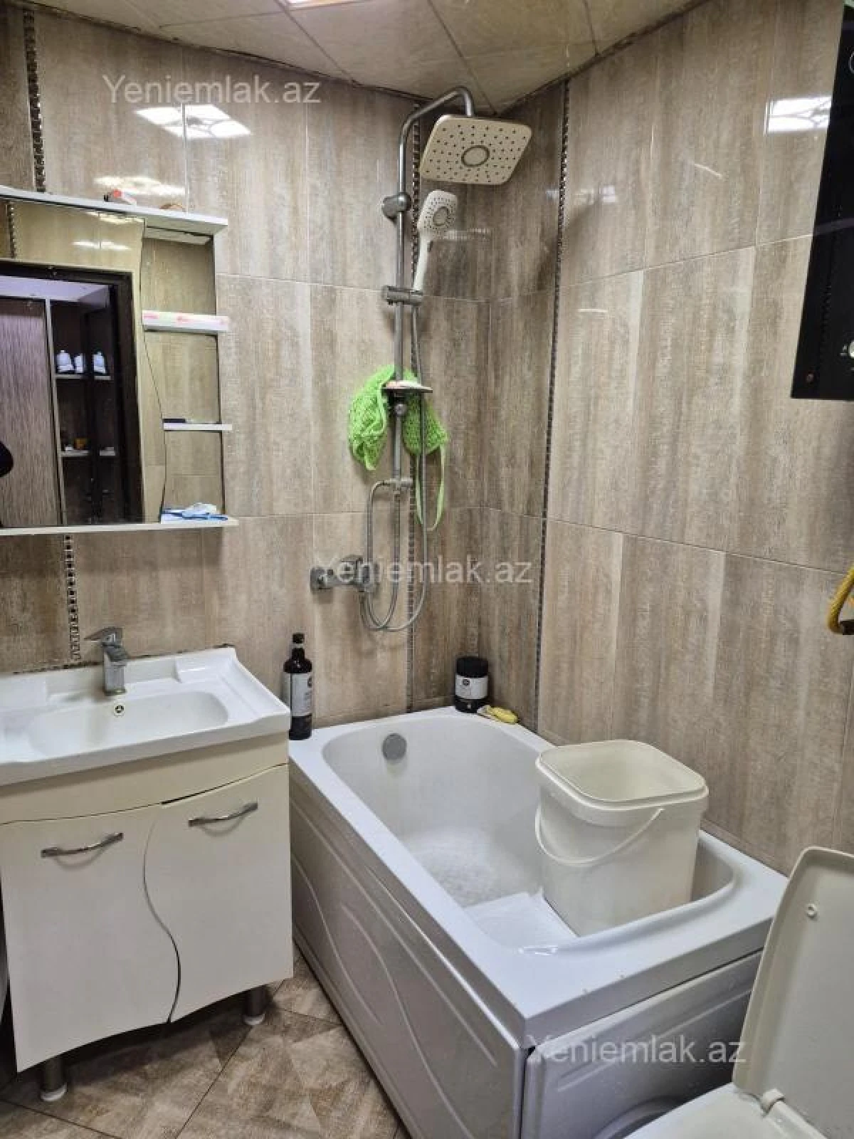 Satılır 2 otaqlı köhnə tikili 47 m²