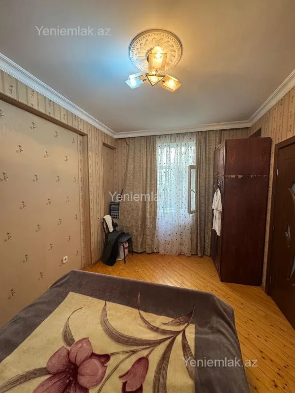 Satılır 3 otaqlı yeni tikili 74 m²