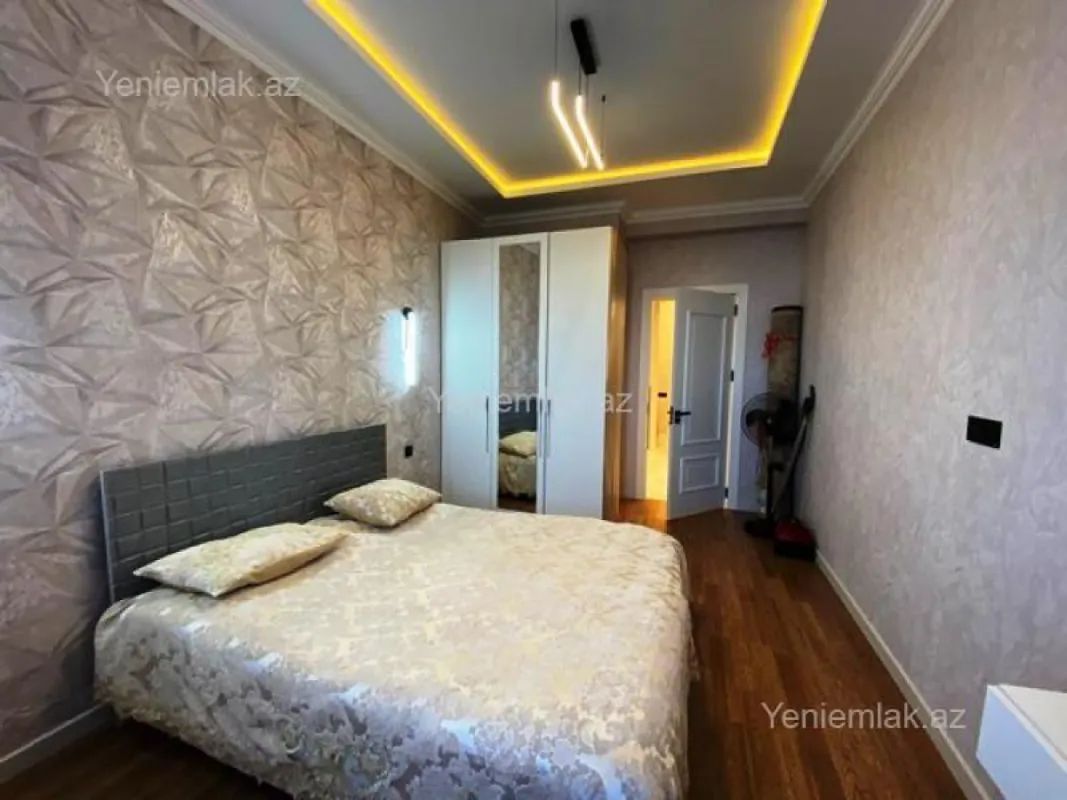 Satılır 3 otaqlı yeni tikili 105 m²