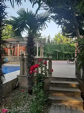 Satılır 6 otaqlı həyət evi 350 m²